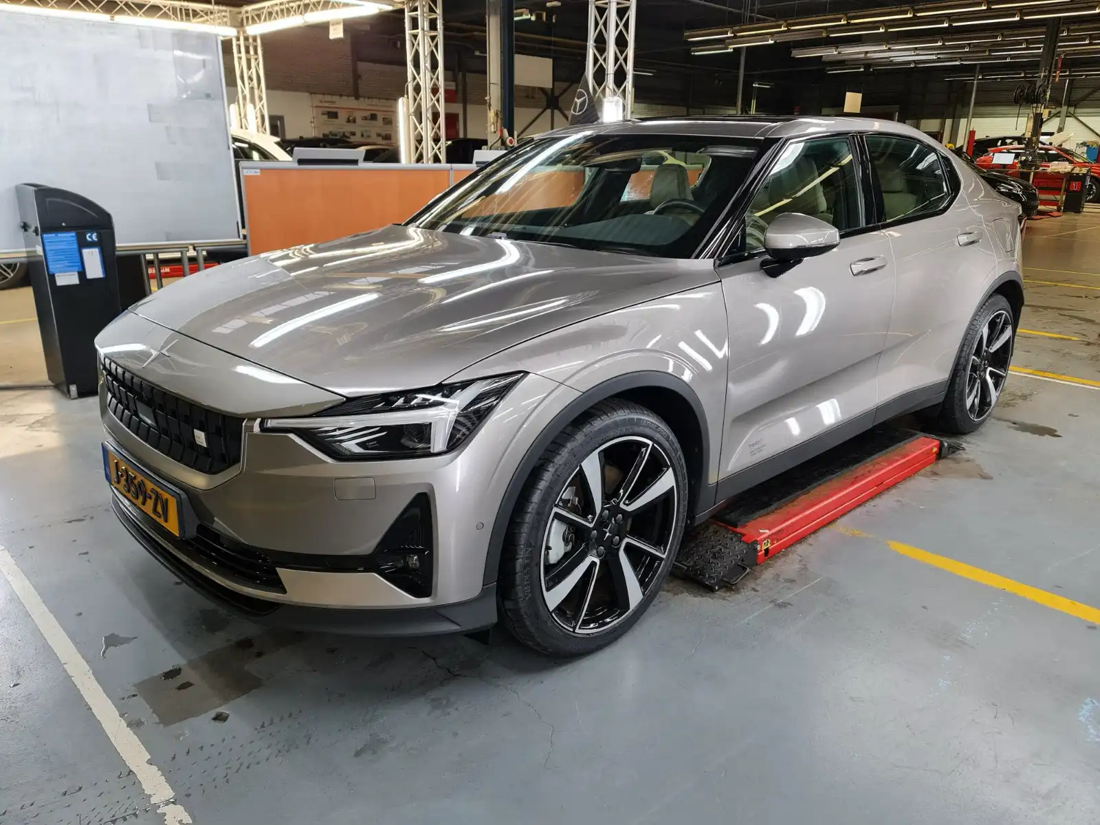 Polestar2
